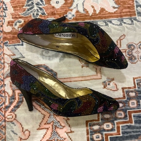 Vintage STUNNING Beaded Sparkly Caparros Pumps Heels Sz 5.5 - Picture 1 of 12